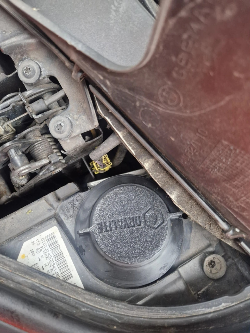 Dryalite cap fitted to a BMW F10 with removable caps
